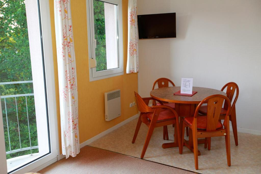 בארנטל Hotel Le Kirchberg מראה חיצוני תמונה